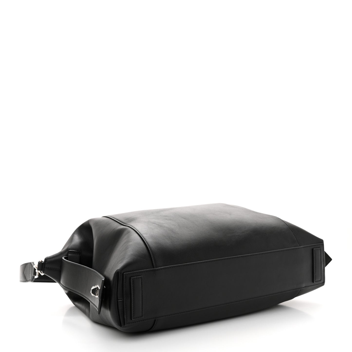 Smooth Calfskin Medium Soft Antigona Black