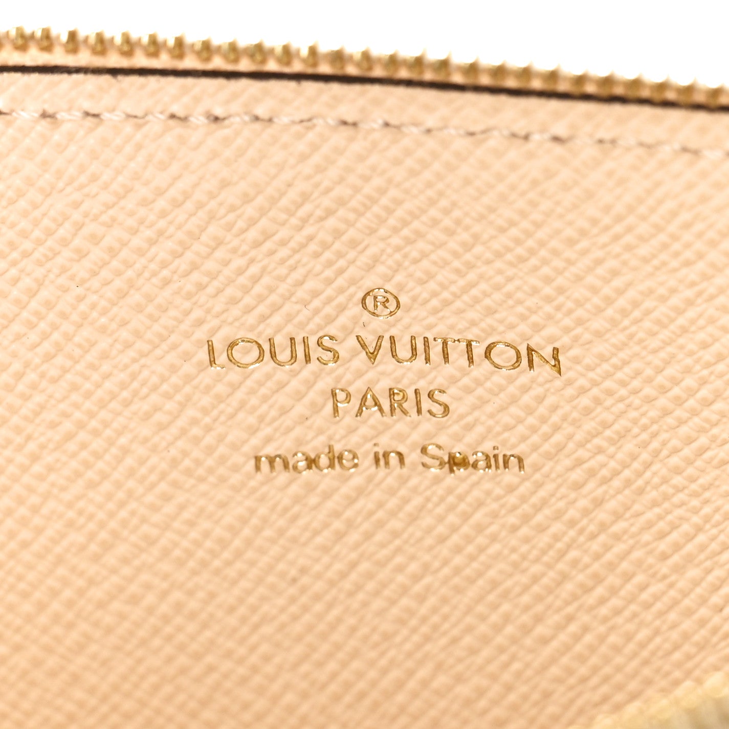 Damier Ebene Slim Purse Cream