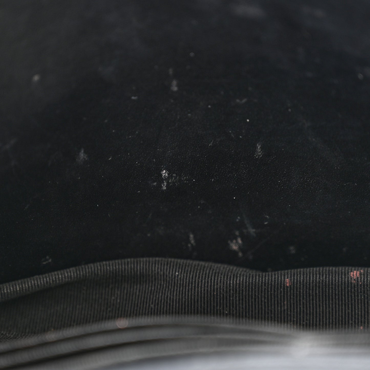 Patent Quilted Wallet On Chain WOC Black