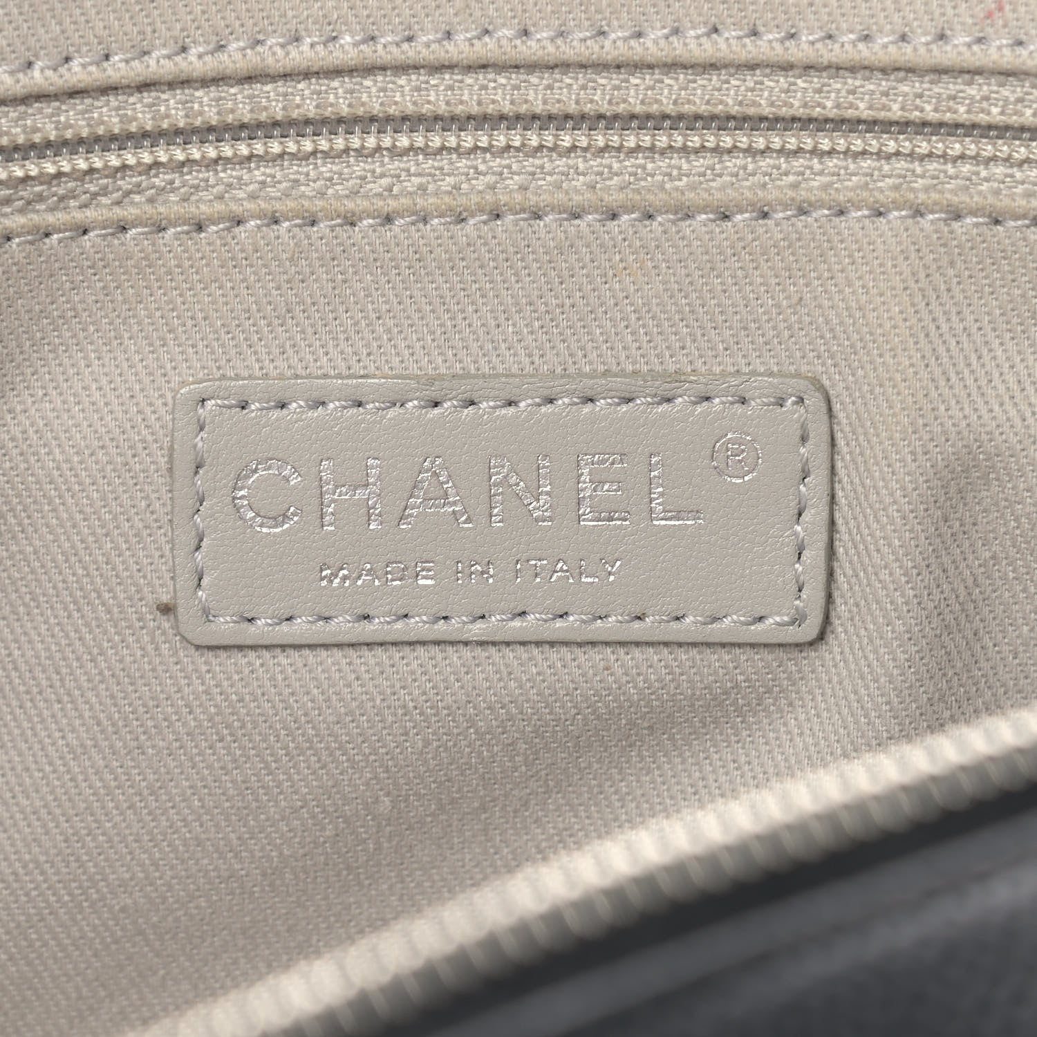 Chanel Caviar Quilted Medium Easy Flap Black 5 of 8