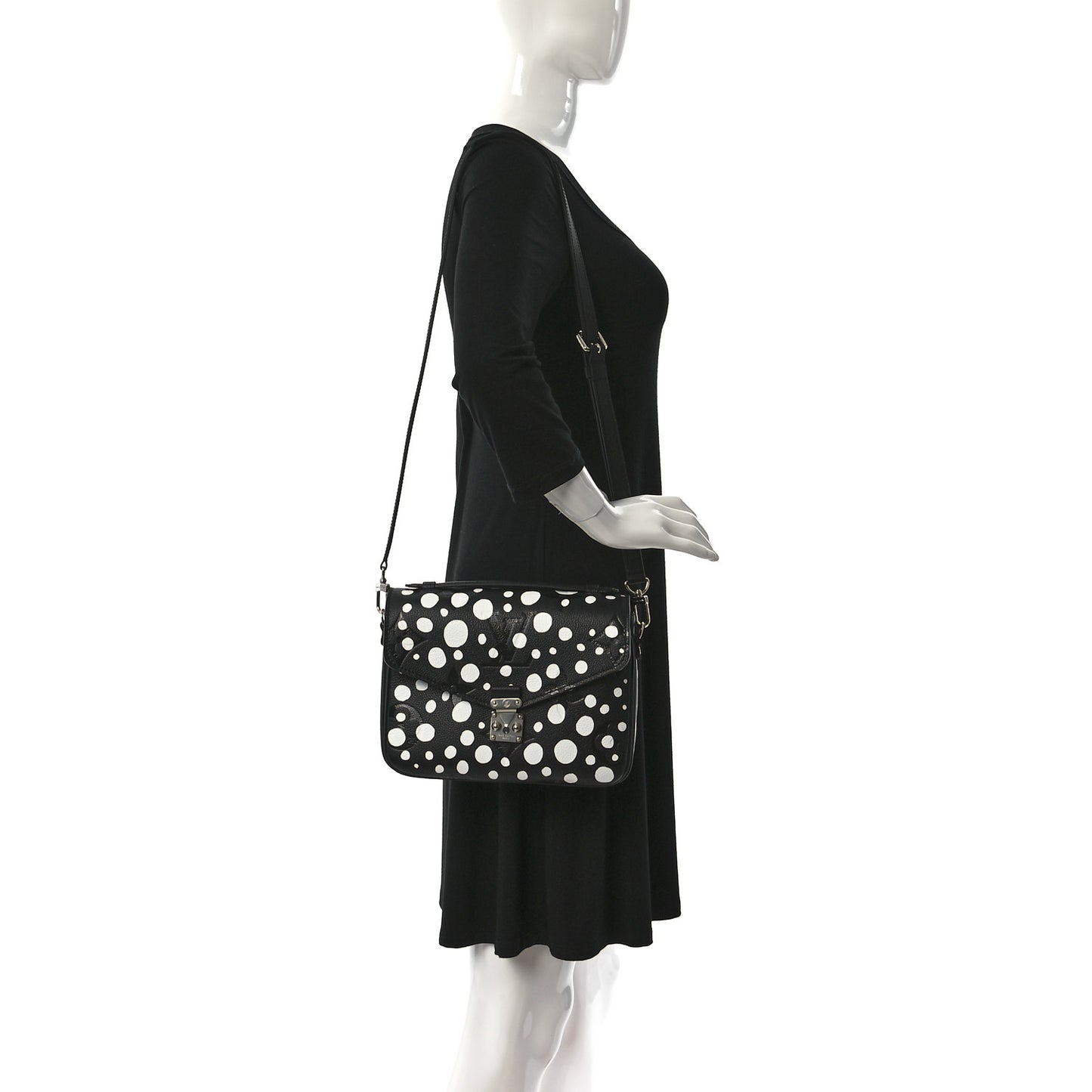 LV X YK Empreinte Monogram Giant Pochette Metis Black