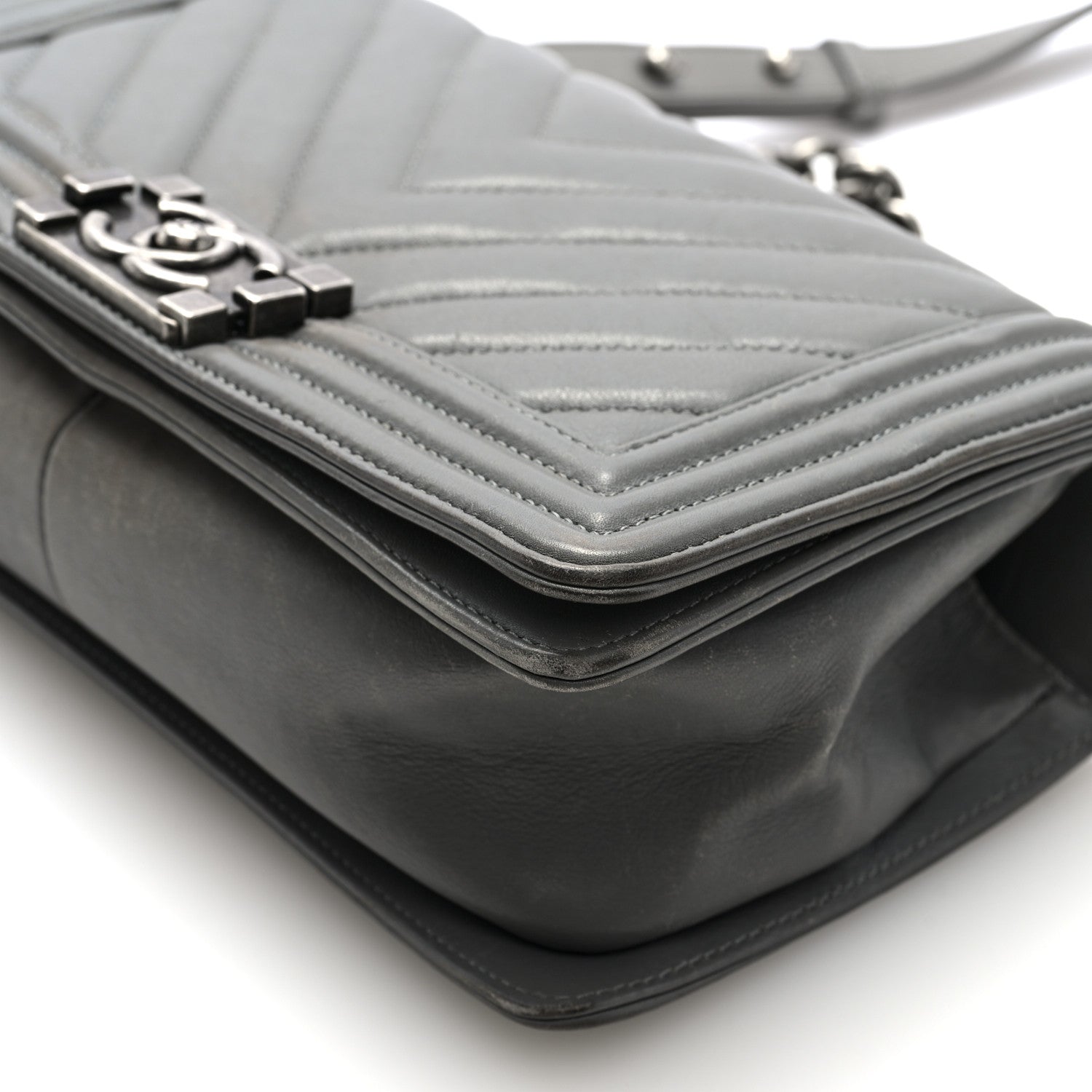 Chanel Lambskin Chevron Quilted Medium Boy Flap Grey 10 of 13