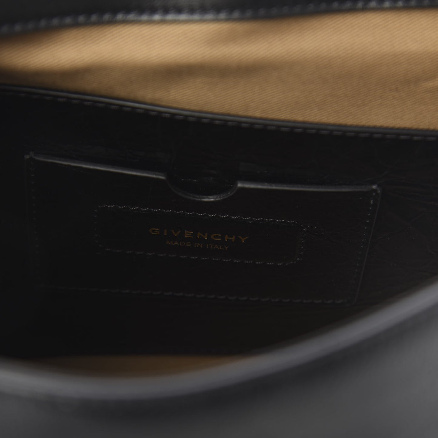 Creased Patent Calfskin Medium ID Flap Black