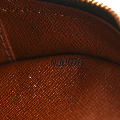 Louis Vuitton Monogram Blois 7 of 14