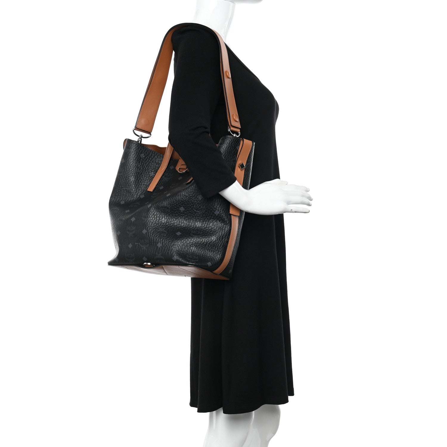 MCM Visetos Small Gunta Shopper Black 2 of 11