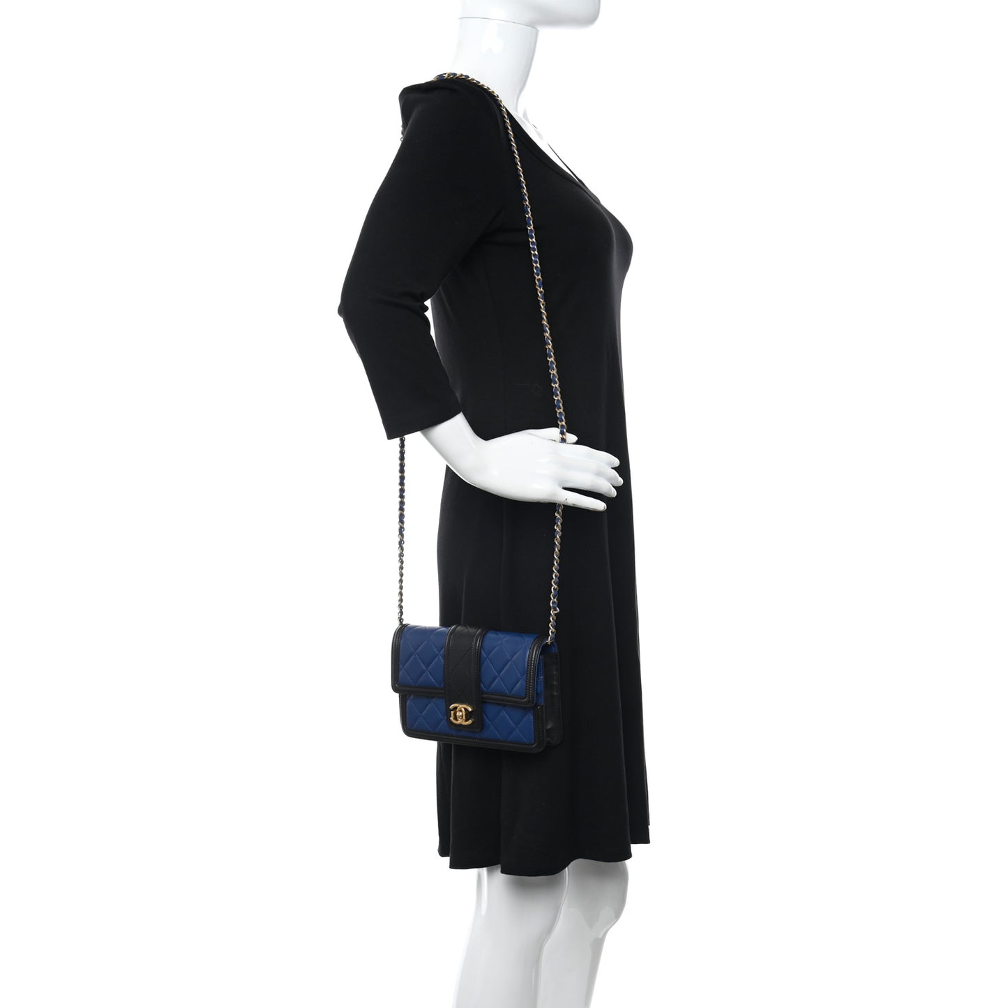 Lambskin Quilted Elegant CC Wallet On Chain WOC Blue Black