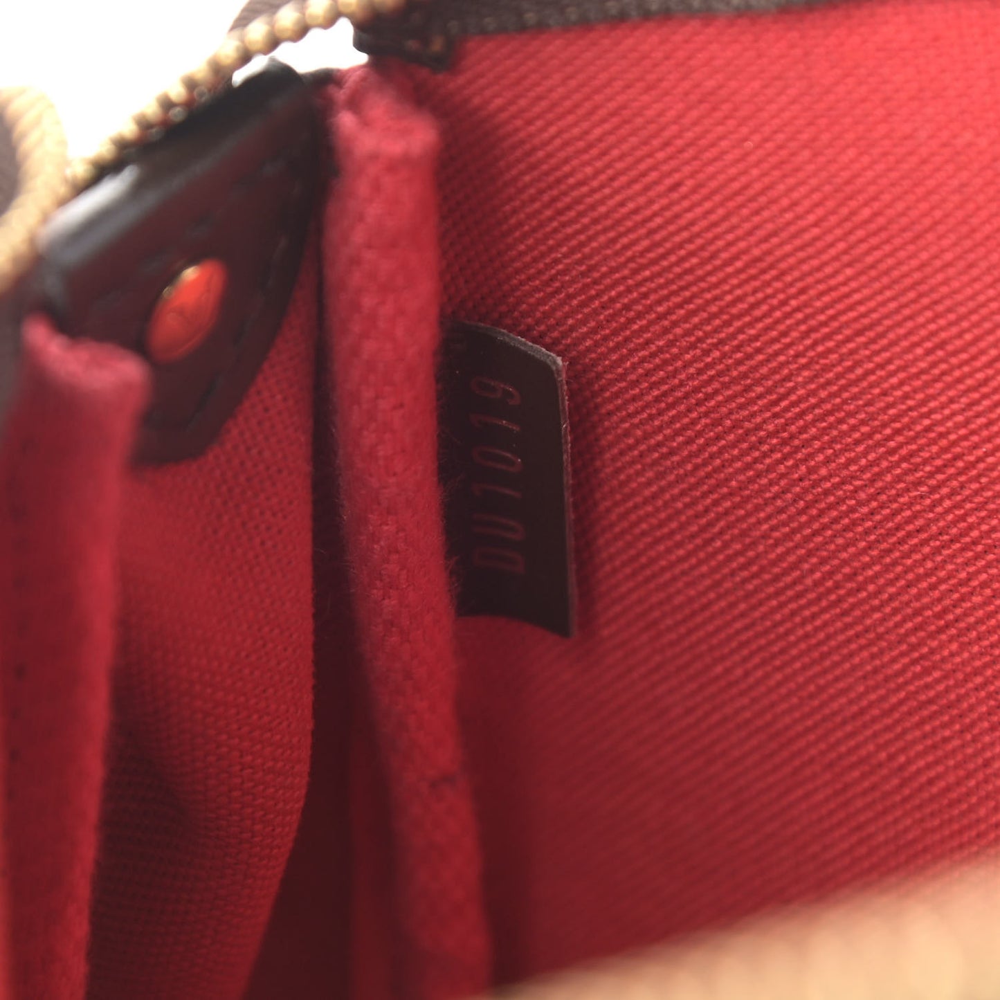 Damier Ebene Eva Clutch