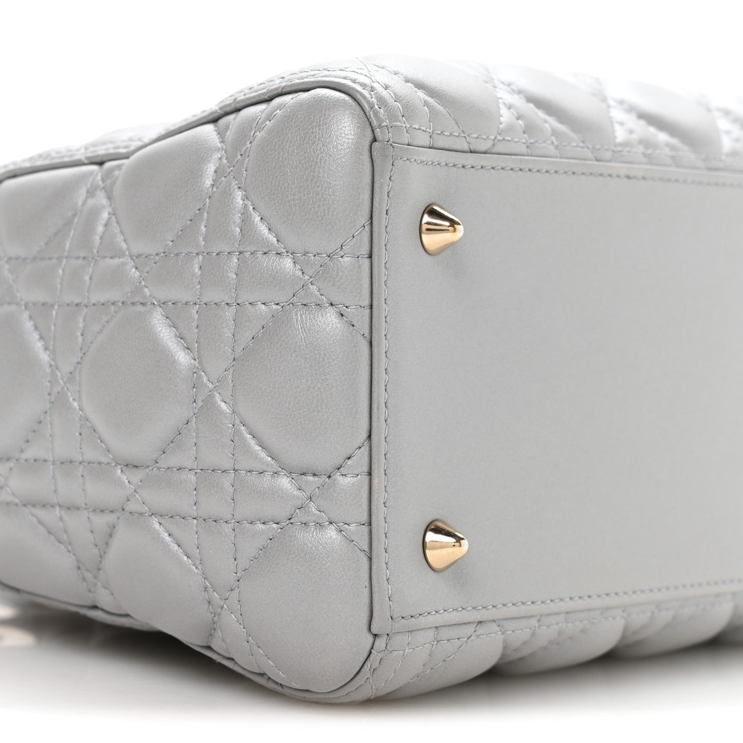 Pearly Lambskin Cannage Medium Lady Dior Grey