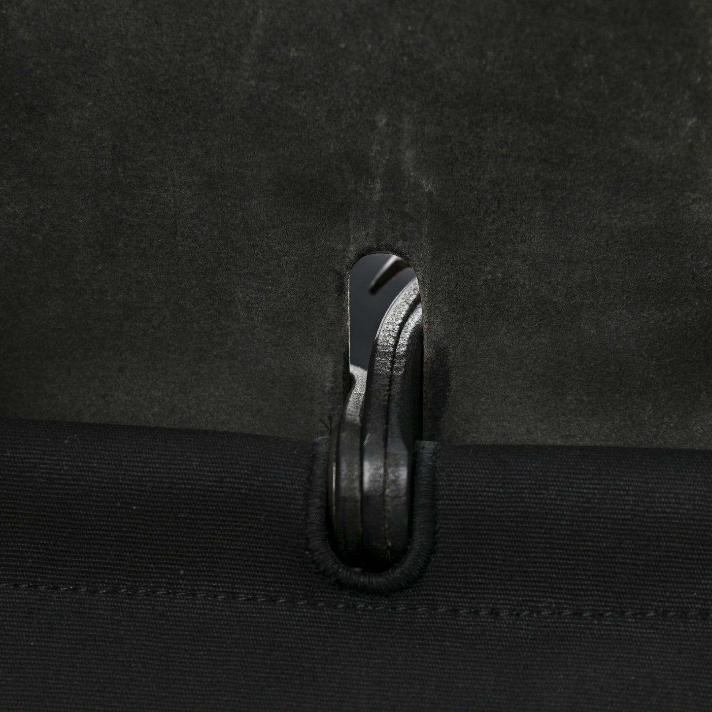 Toile Vache Calfskin Herbag 39 MM Black