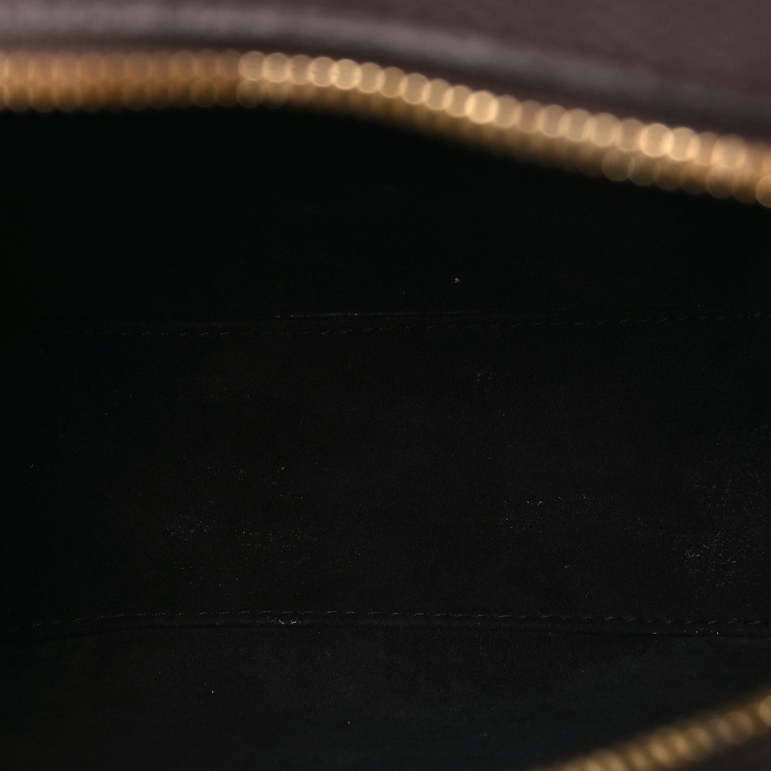Louis Vuitton Reverse Monogram Giant Boite Chapeau Souple 5 of 9