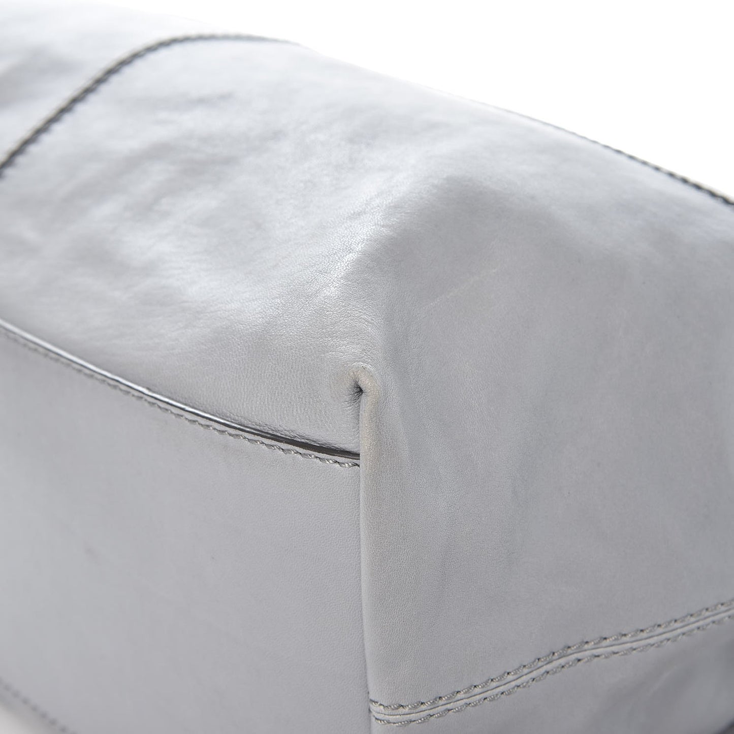 Lambskin Medium Nightingale Pearl Grey
