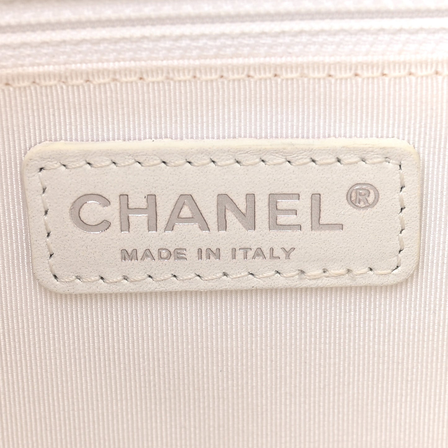 Caviar Quilted Grand Shopping Tote GST White