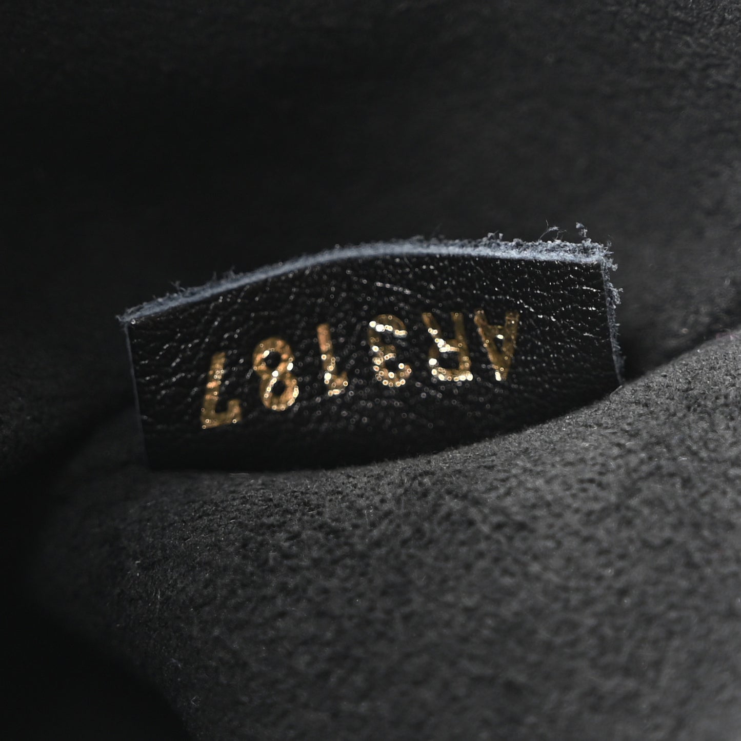 Calfskin Love Note Black