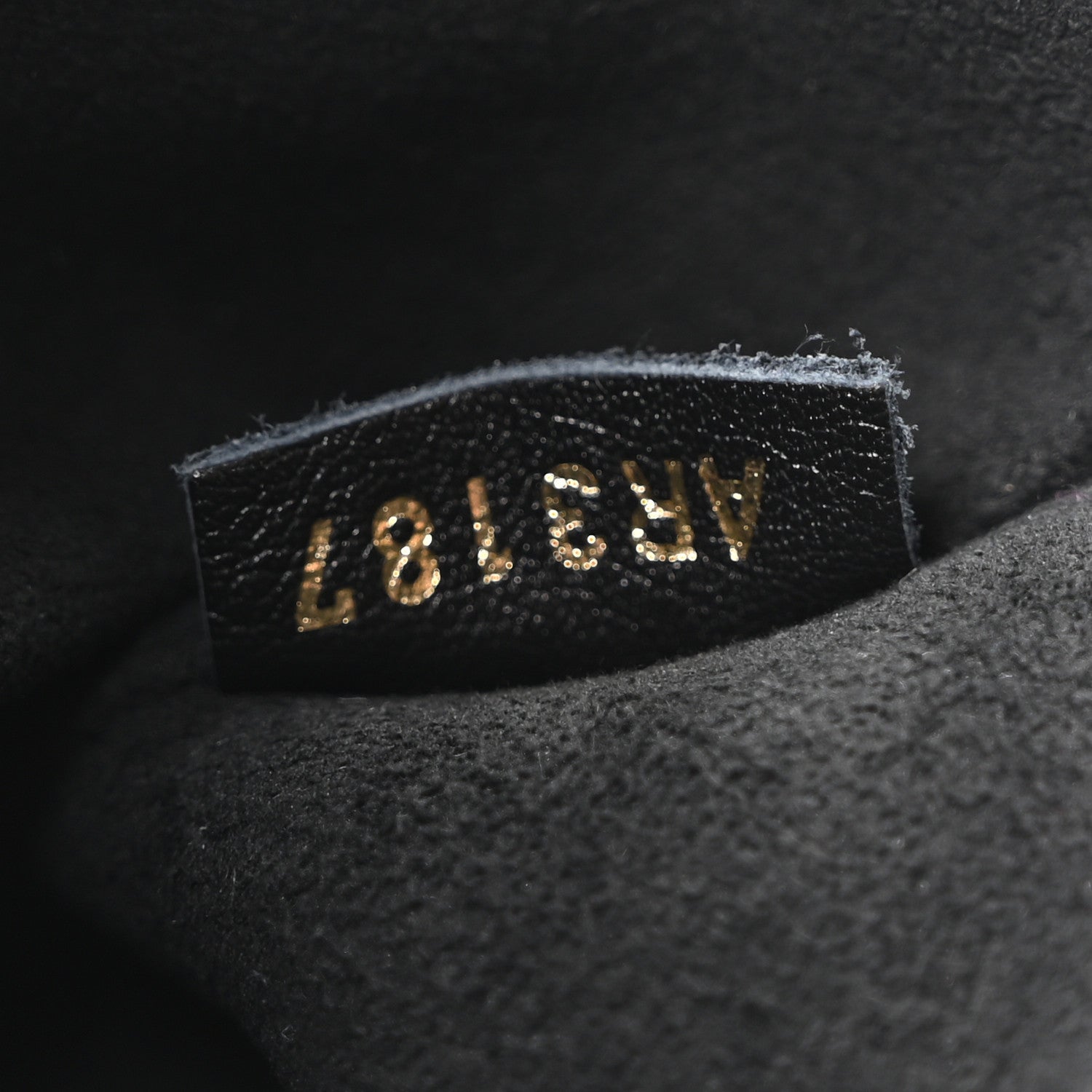 Louis Vuitton Calfskin Love Note Black 7 of 10
