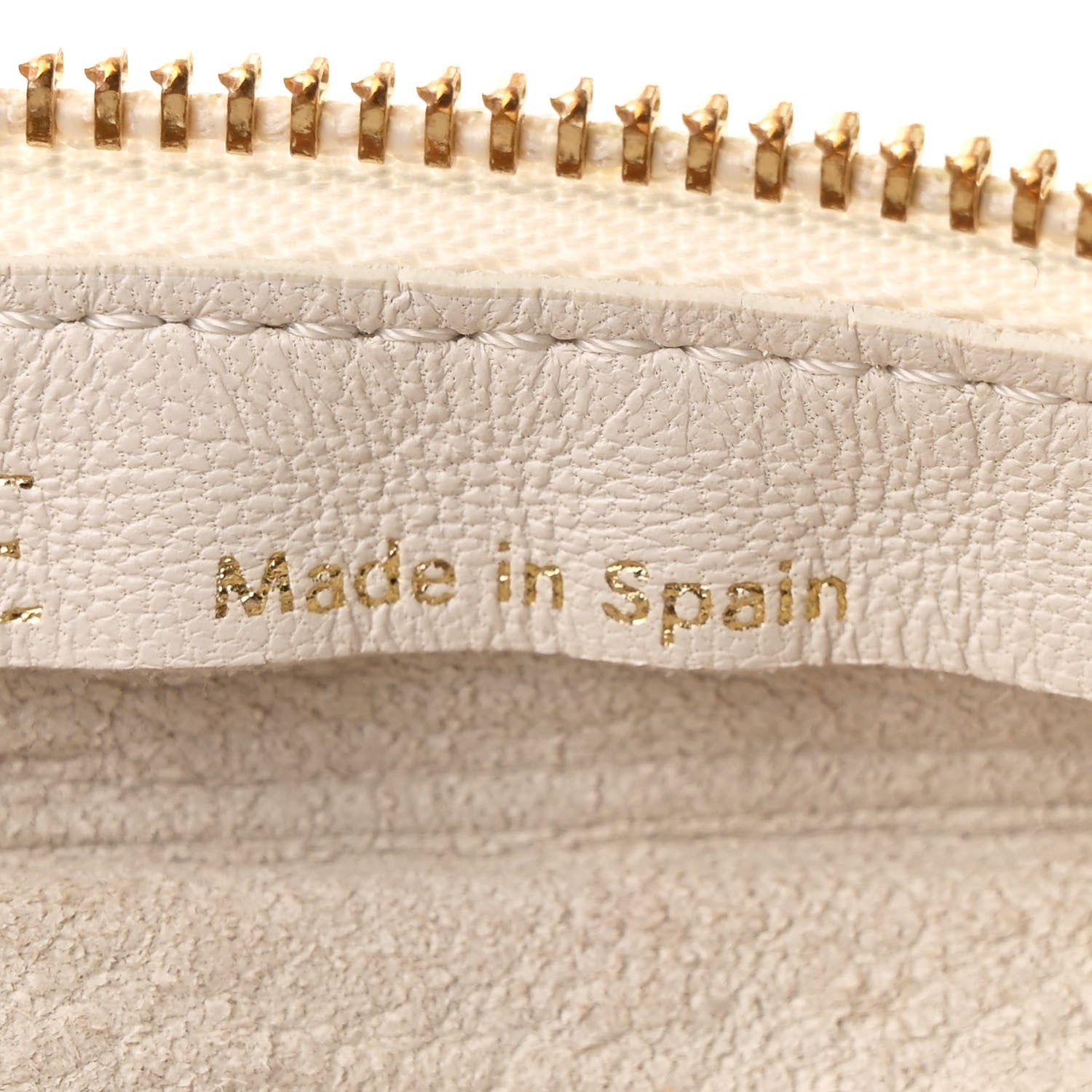 Loewe Lambskin Pleated Bracelet Pouch Shoulder Bag White 7 of 11