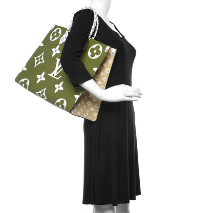 Louis Vuitton Monogram Giant Onthego GM Kaki Beige 3 of 12