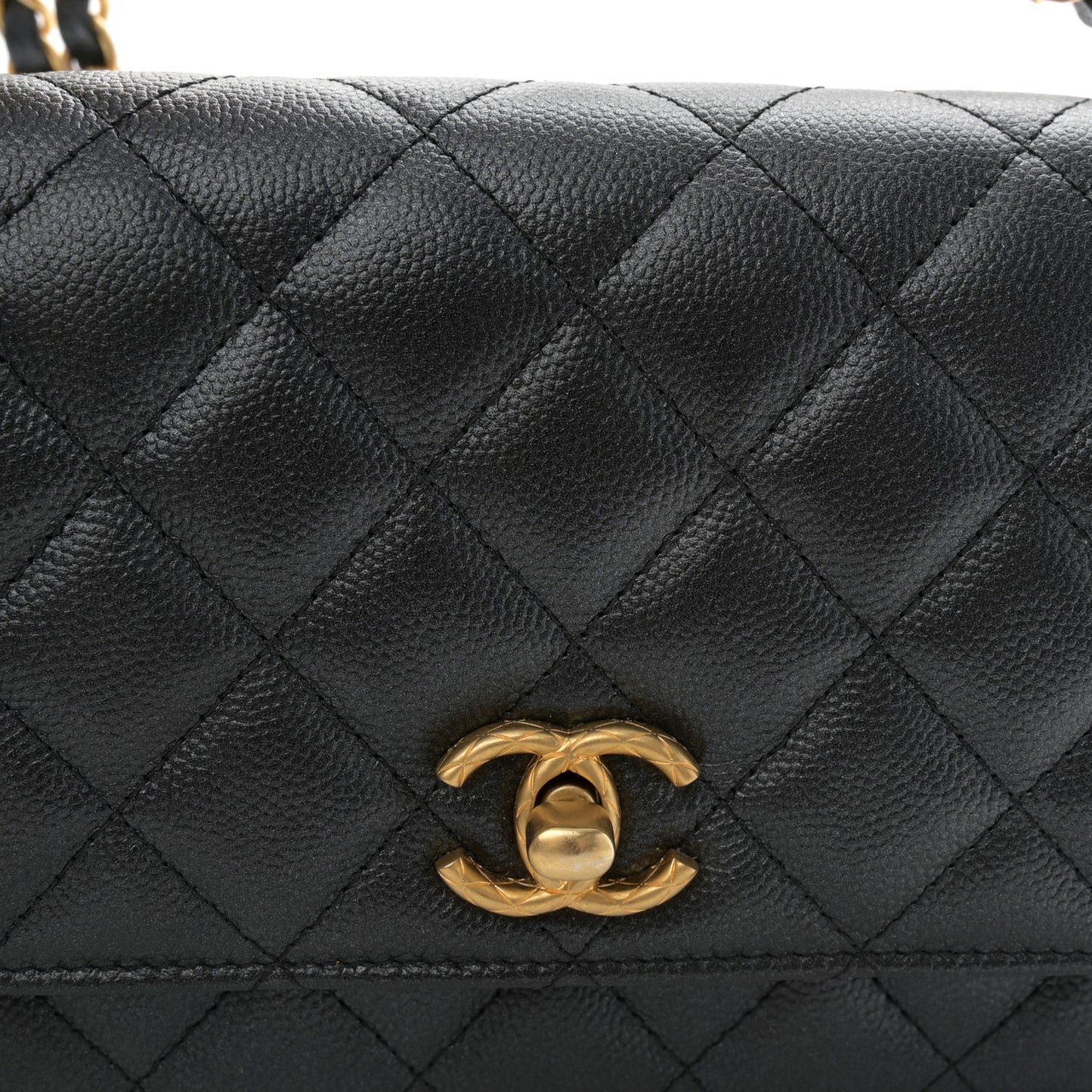 Pearly Caviar Quilted Fit For You Wallet On Chain WOC Black