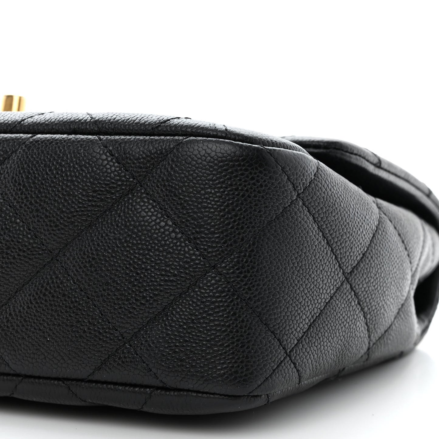 Caviar Quilted Sweetheart Flap Black