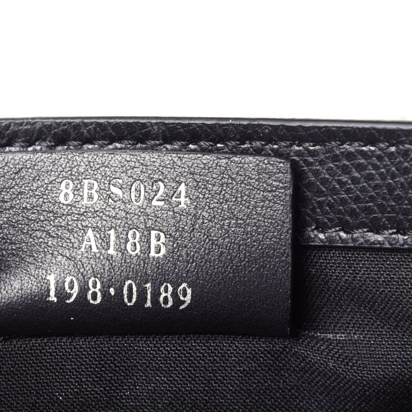 Vitello Cruise F is Fendi Wallet on Chain Black