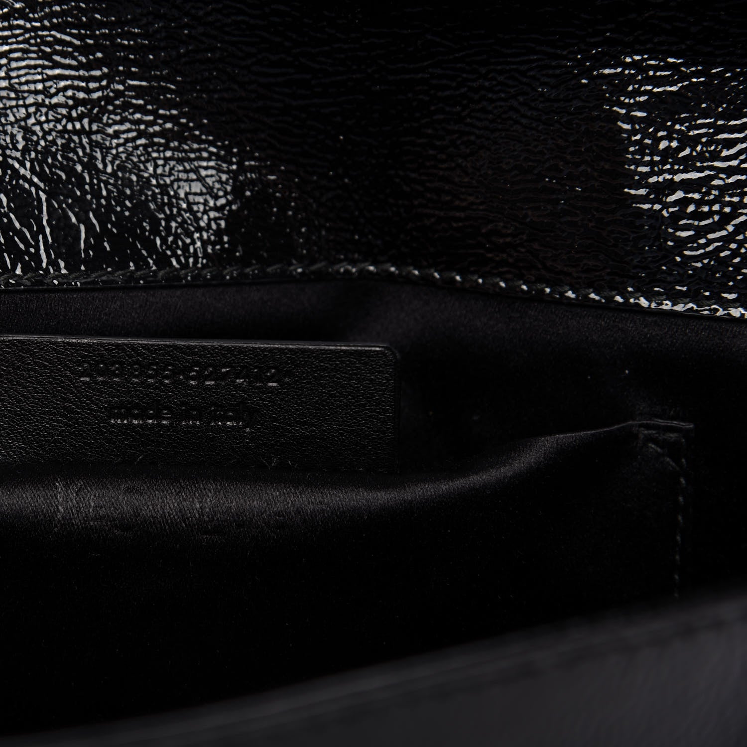 Saint Laurent Textured Patent Monogram Large Belle De Jour Clutch Black 9 of 10