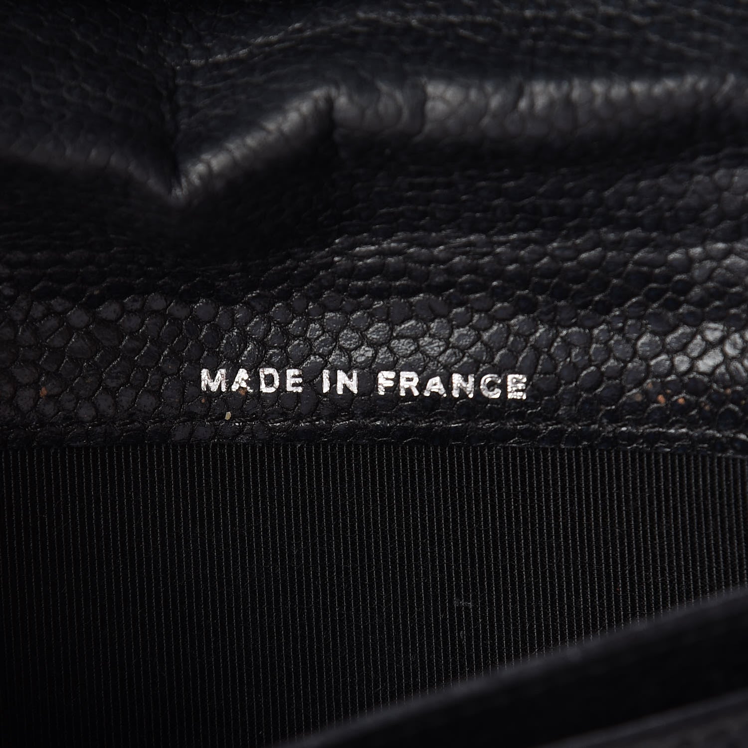 Chanel Caviar Quilted Reissue Yen Wallet Navy 7 of 11