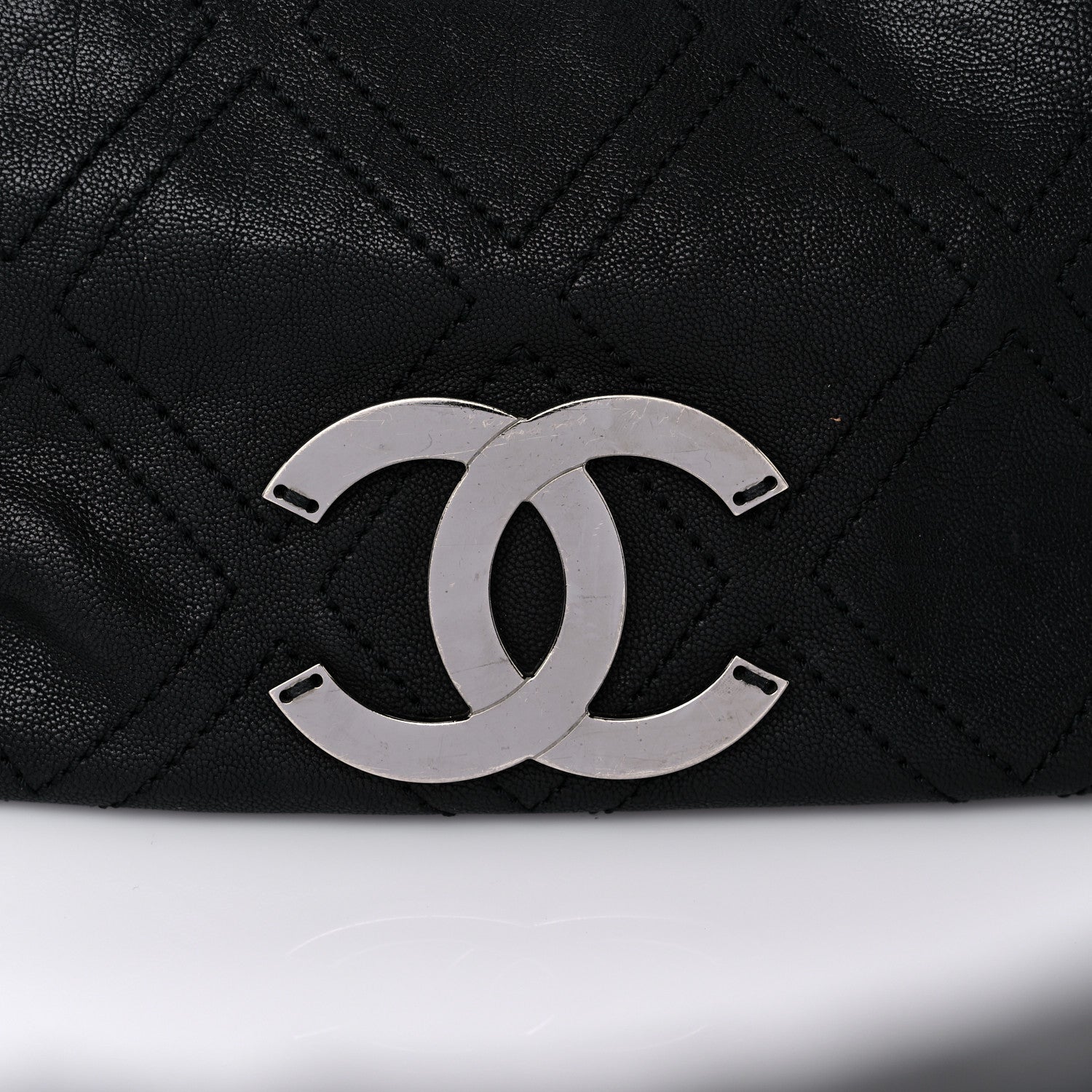 Chanel Calfskin Small Diamond Stitch Tote Black 16 of 18
