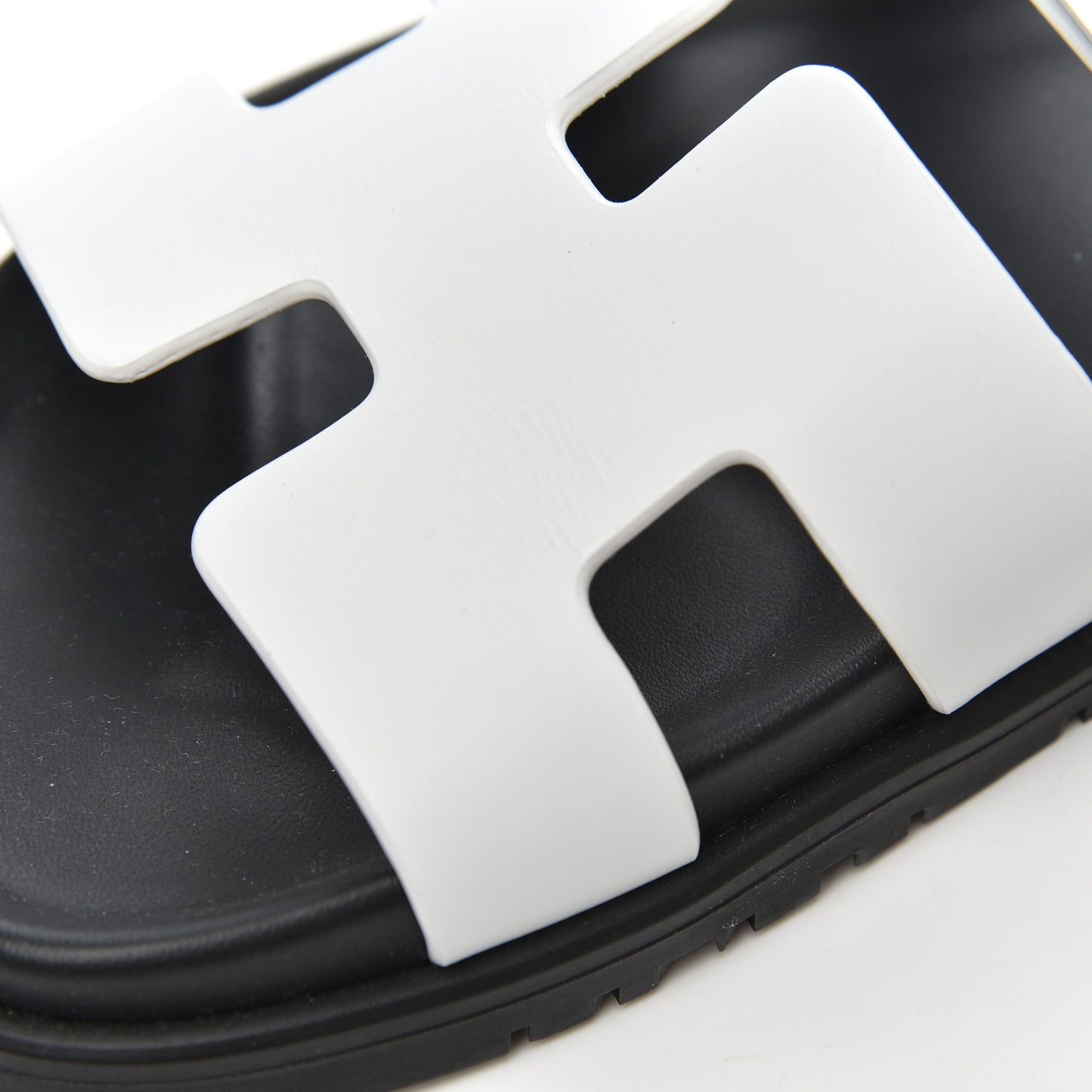 Calfskin Womens Chypre Sandals 38 White