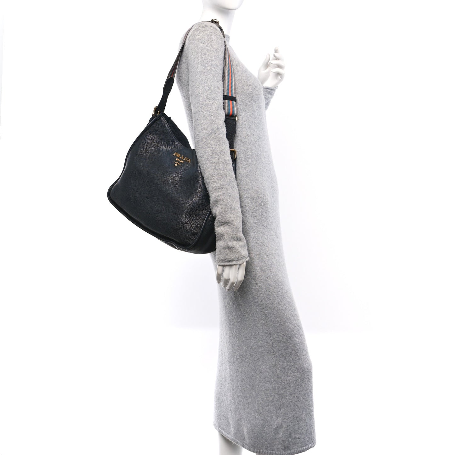 Vitello Daino Hobo Messenger Bag Black