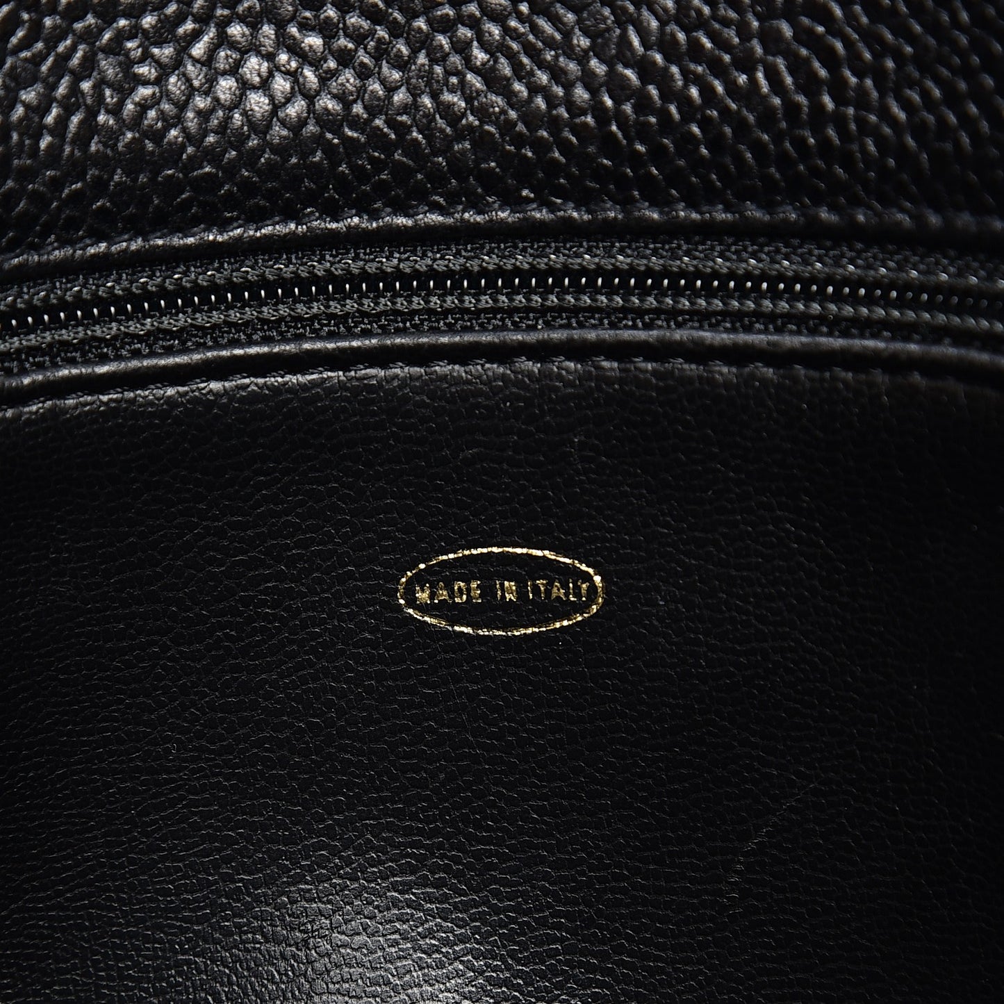 Caviar CC Shoulder Bag Black