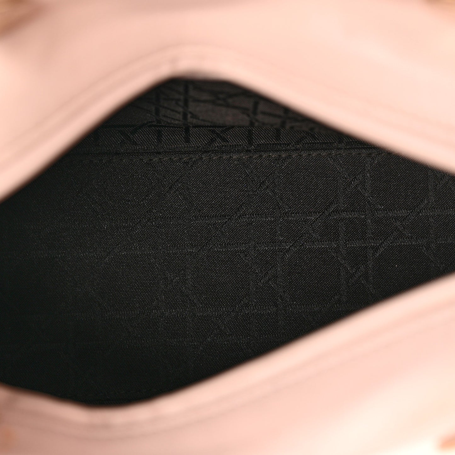 Lambskin Cannage Medium Lady Dior Light Pink