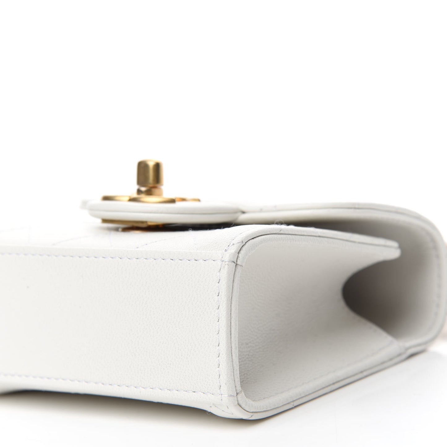 Goatskin Chic Pearls Clutch On Chain White