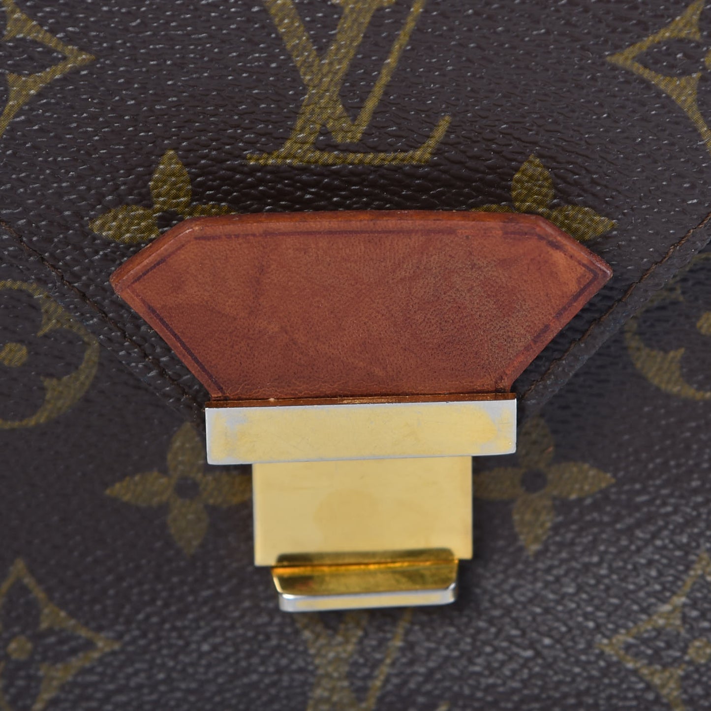 Monogram Poche Plate Envelope Clutch PM