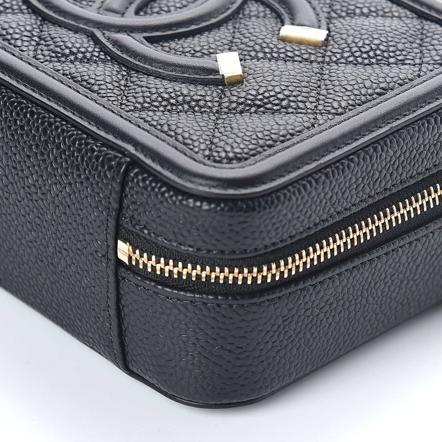 Caviar Quilted CC Filigree Vanity Clutch With Chain Black