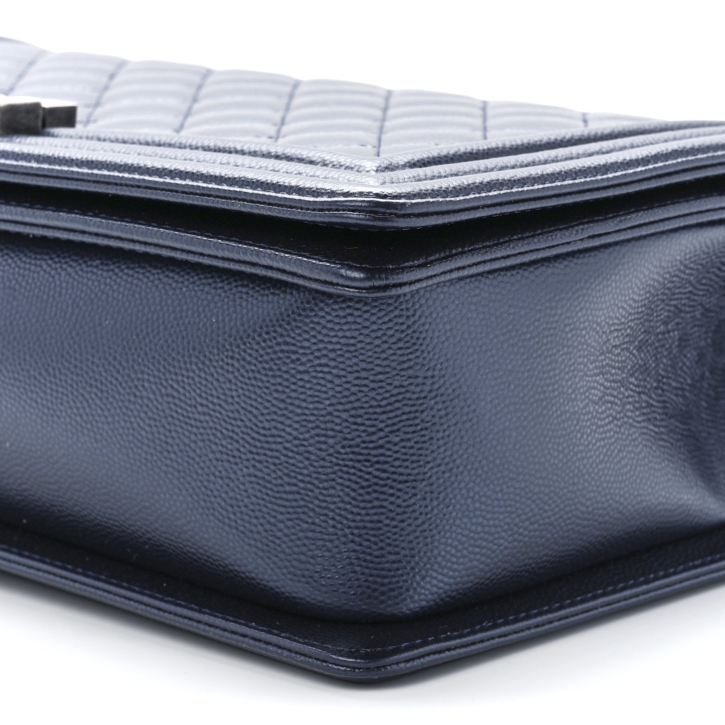 Metallic Caviar Quilted New Medium Boy Flap Navy