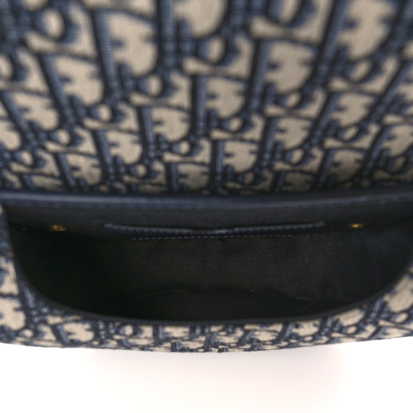Oblique Medium Bobby Flap Blue