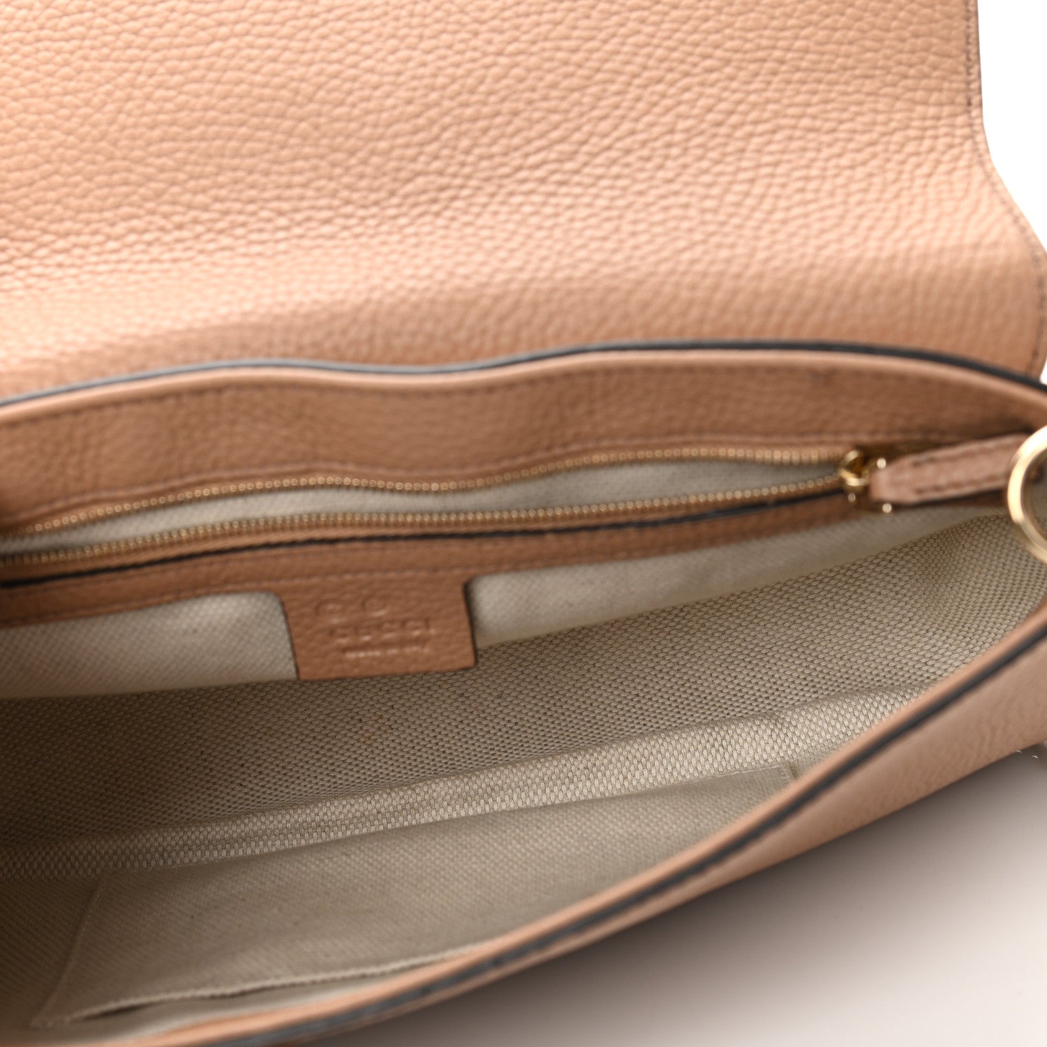 Gucci Pebbled Calfskin Medium Soho Flap Crossbody Camelia 5 of 12