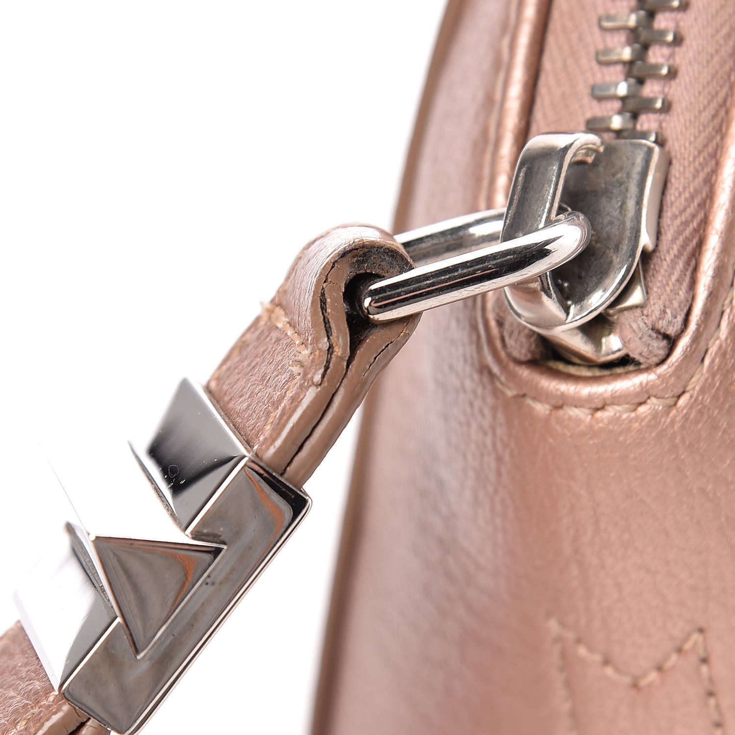 Givenchy Metallic Sugar Goatskin Small Antigona Beauty Wristlet Light Pink 19 of 21