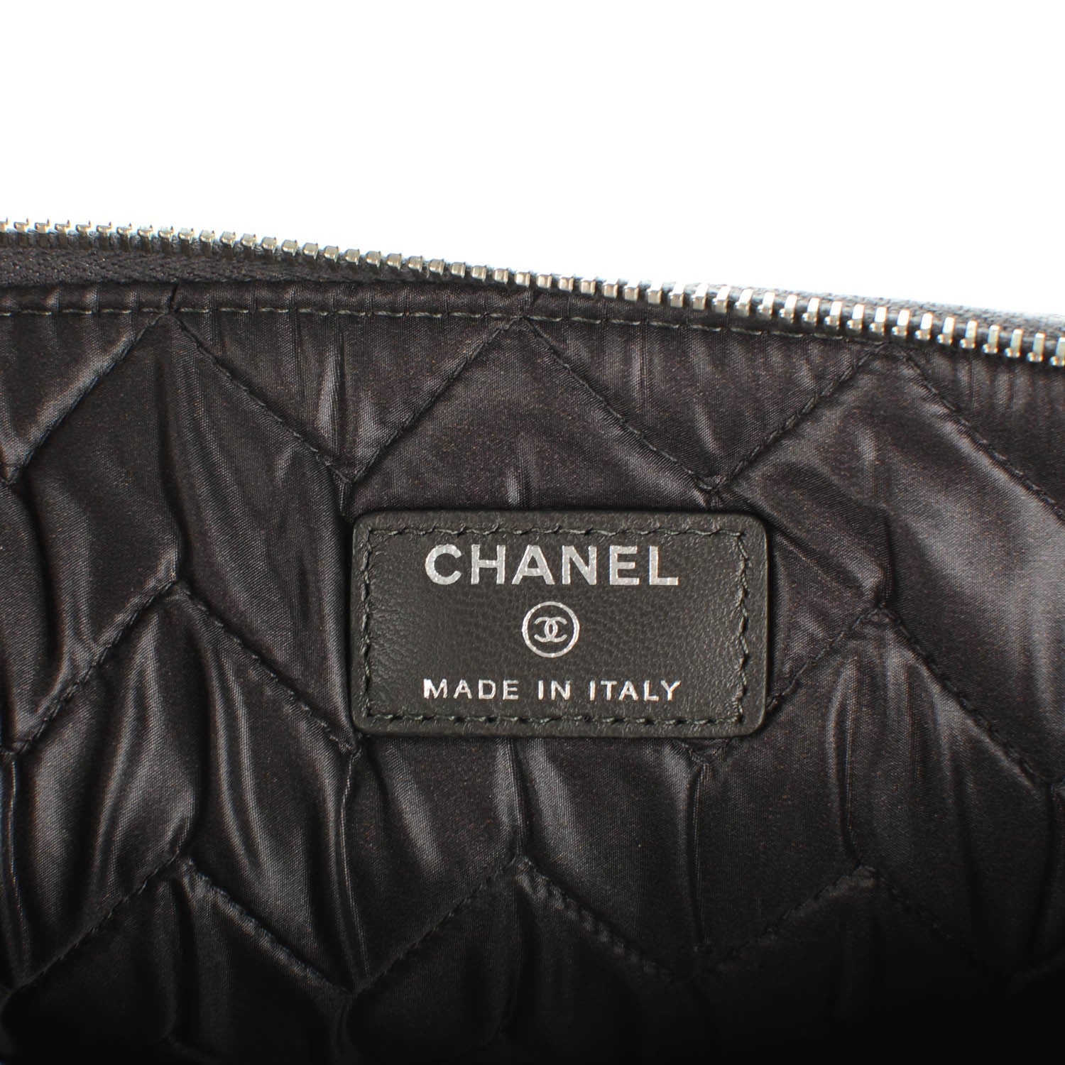 Chanel Distressed Patent Chevron Quilted Medium CC Crossing Cosmetic Case Grey 6 of 7