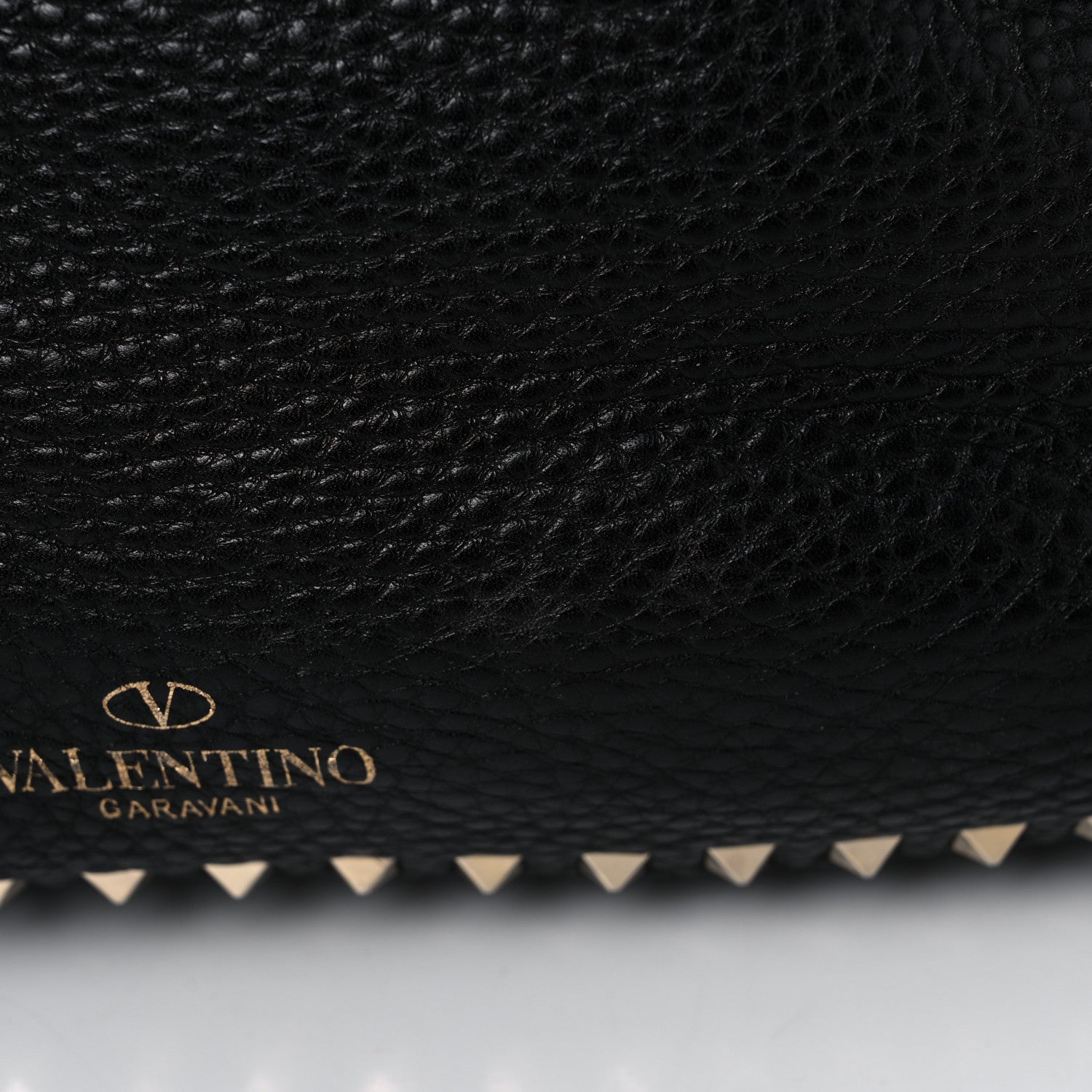 Valentino Garavani Pebbled Calfskin Large Rockstud Flip-Lock Messenger Bag Black 23 of 24