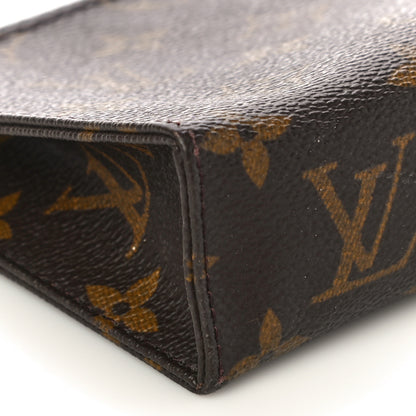Louis Vuitton Monogram Toiletry Pouch 15 8 of 19