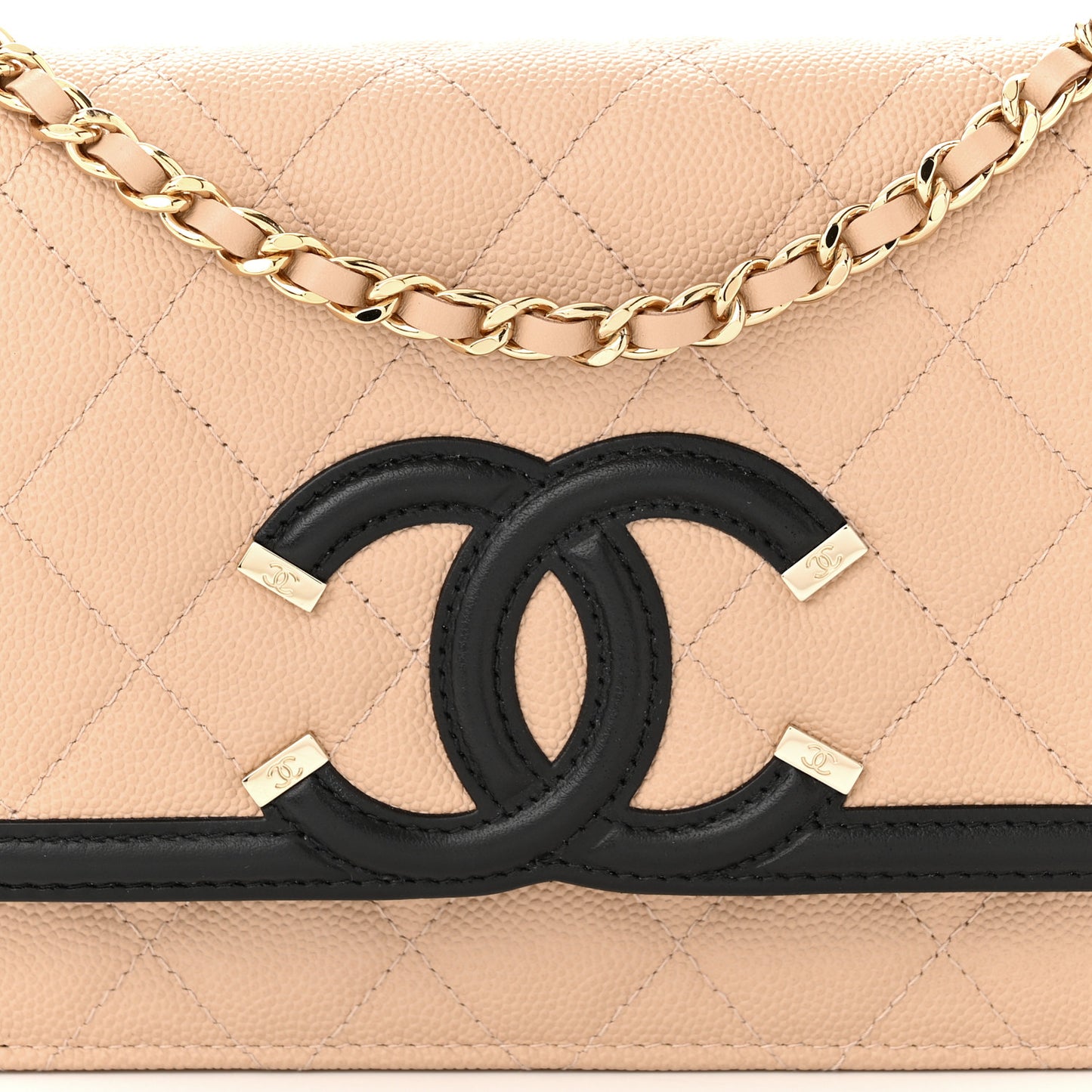 Caviar Quilted CC Filigree Wallet On Chain WOC Beige Black