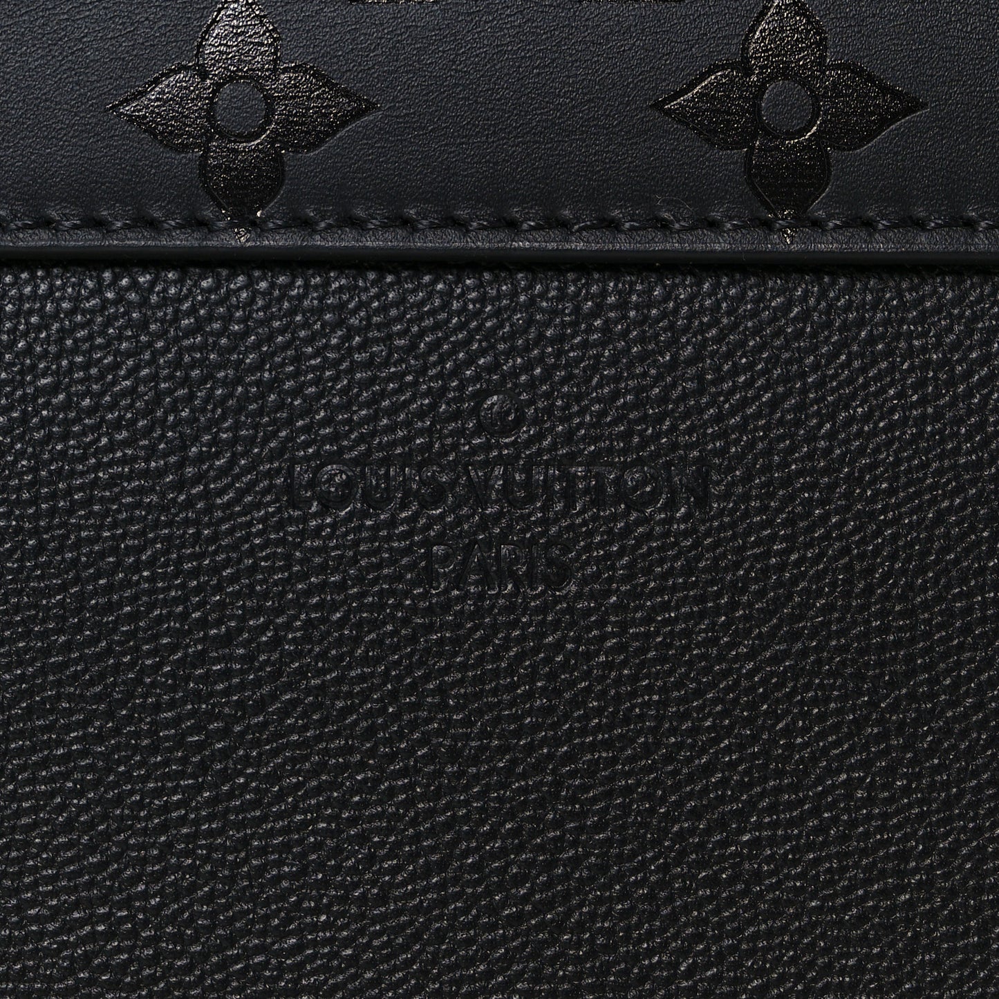 Monogram Cuir Plume Ecume Very Chain Bag Black