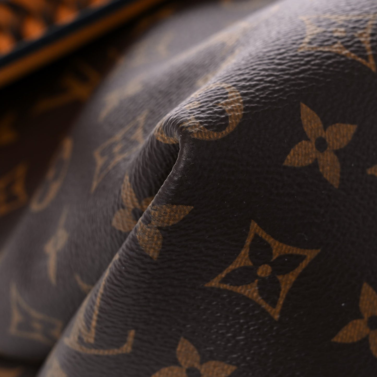 Monogram Beaubourg MM Safran Imperial