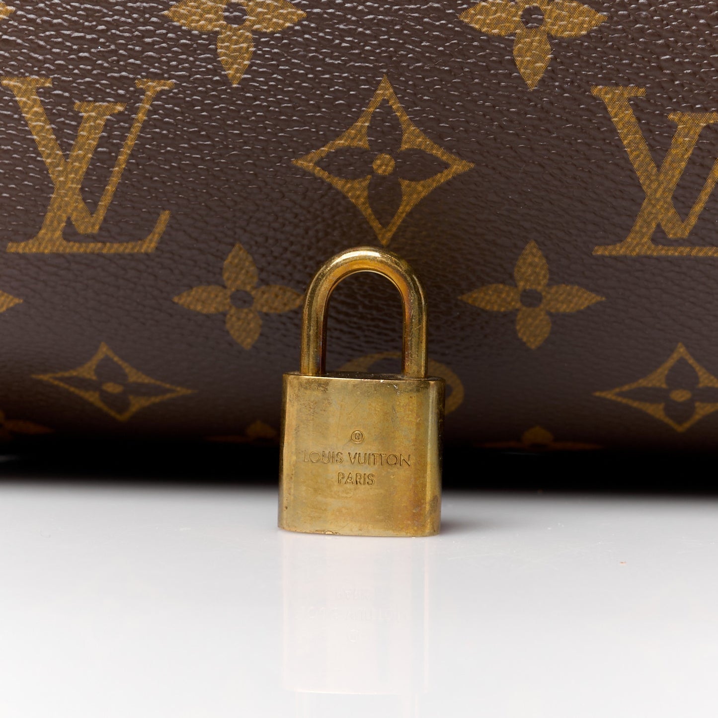 LOUIS VUITTON Monogram Montorgueil GM
