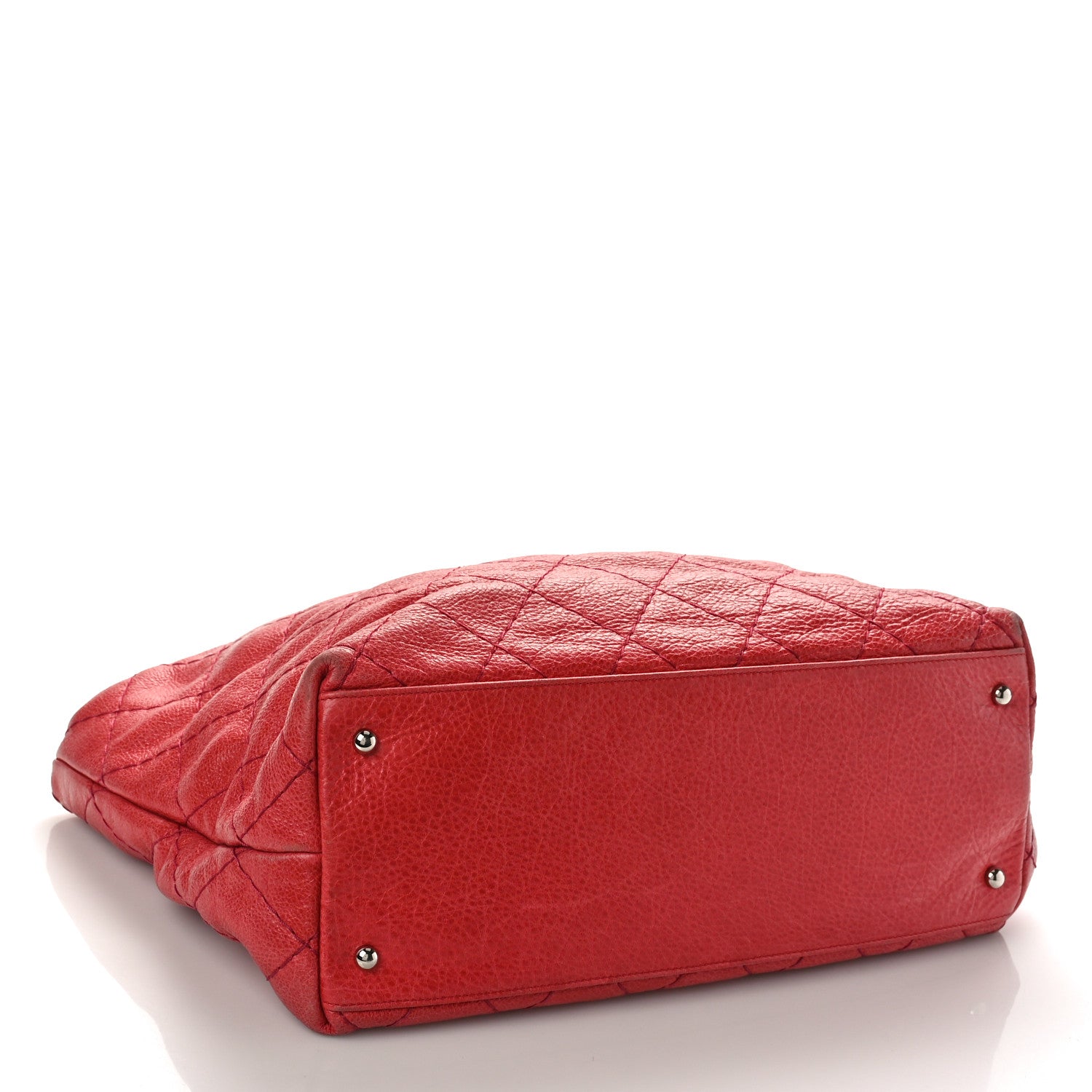 Chanel Glazed Calfskin Large On The Road Tote Red 4 of 13