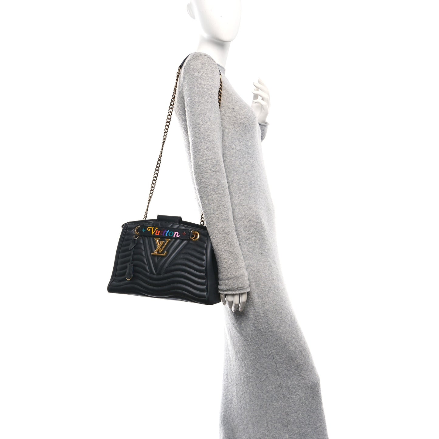 Calfskin New Wave Chain Tote Black