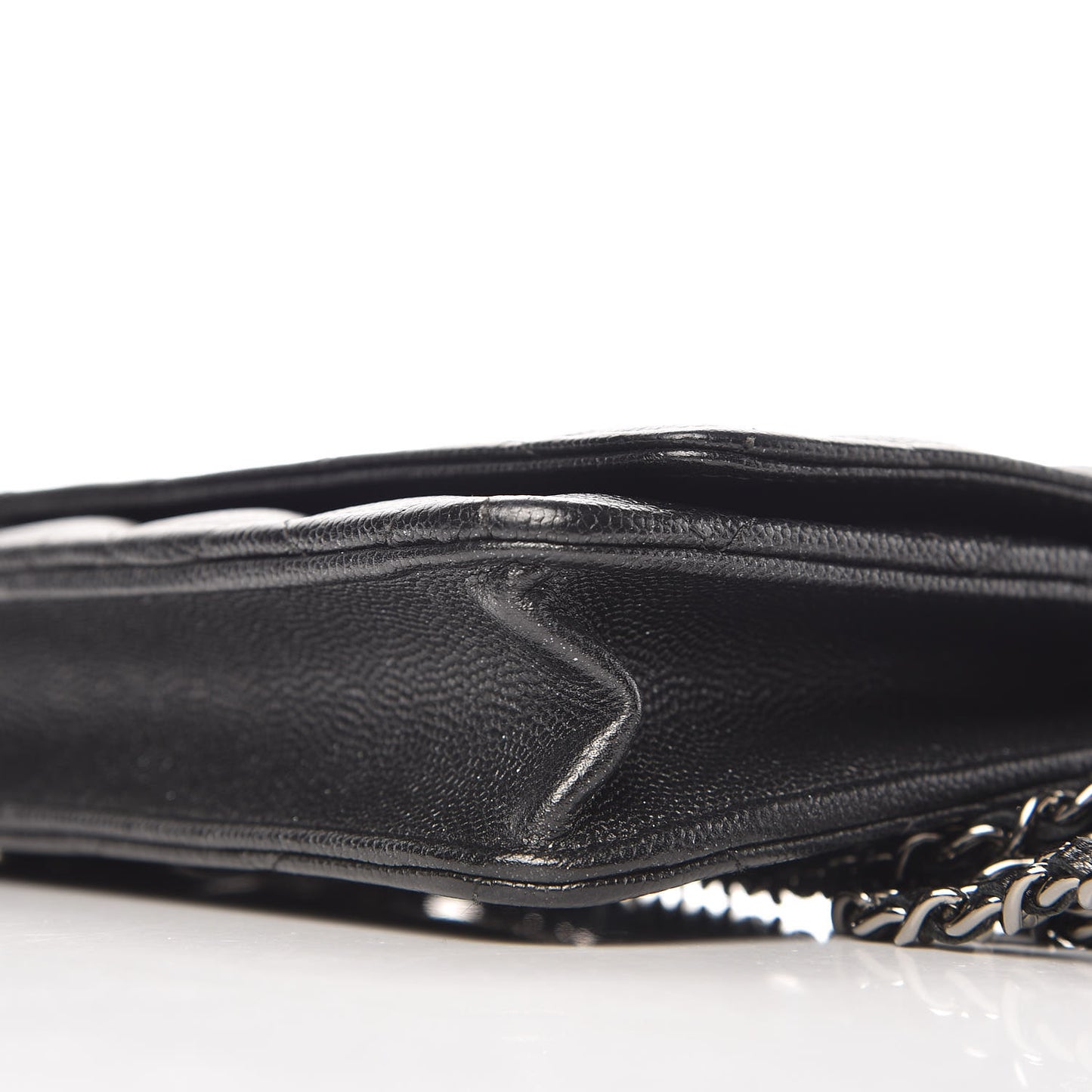 Iridescent Caviar Quilted Wallet On Chain WOC Black