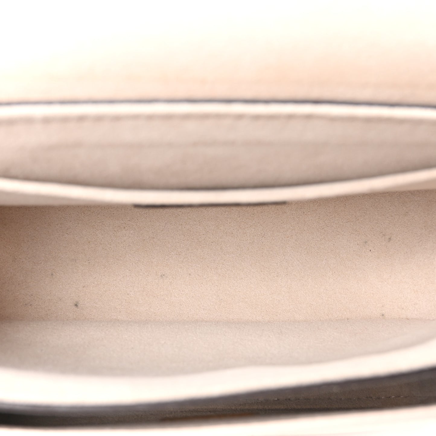 Grained Calfskin Lockme Tender Greige
