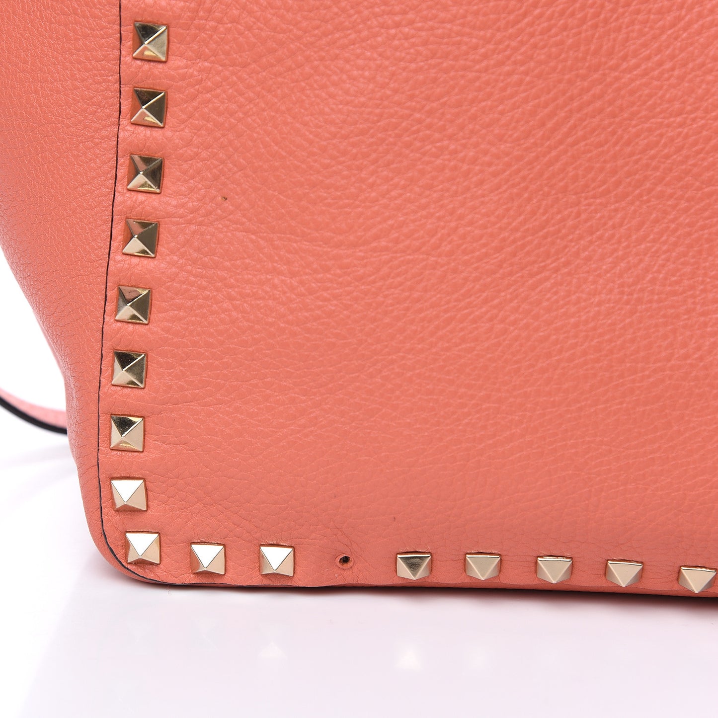 Pebbled Calfskin Medium Rockstud Reversible Tote Light Cuir Coral