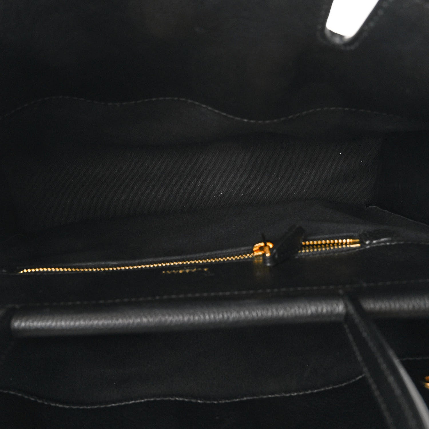 Burberry Grainy Calfskin Medium Title Bag Black 6 of 11